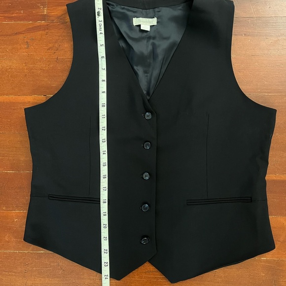 Outerknown Parker Vest in Dark Navy - Picture 7 of 9